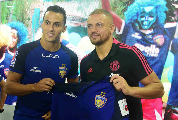 Wes Brown Wallpapers