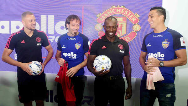 Wes Brown Photos