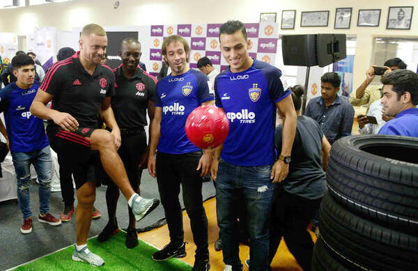 Wes Brown Photos