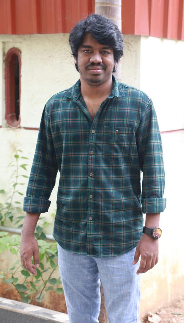 Justin Prabhakaran Photos