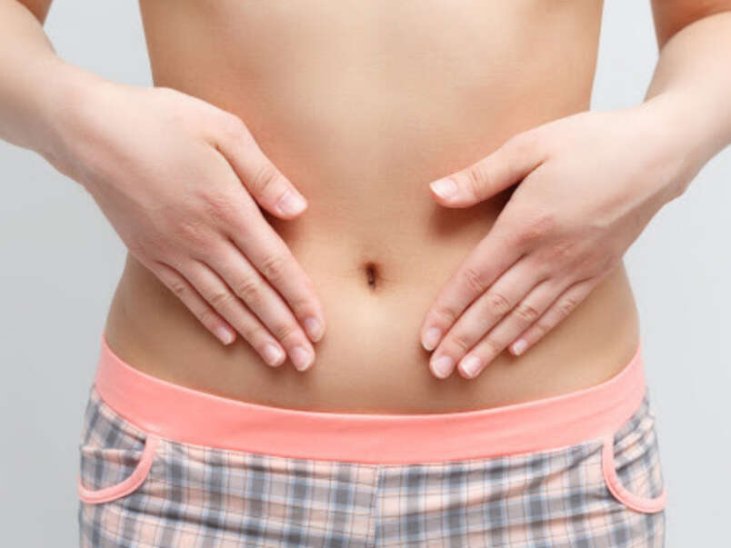 Health Benefits of Oiling Belly Button: What Happens When You Start Oiling Your Belly Button? | Benefits of Putting Olive oil in belly button Health Benefits of Oiling Belly Button: What Happens When You Start Oiling Your Belly Button? | Benefits of Putting Olive oil in belly button