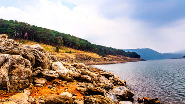 Shillong: stay in cottages near Umiam Lake to enjoy stunning scenery scenic view