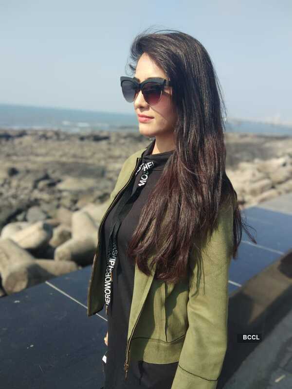 Anju Jadhav Images