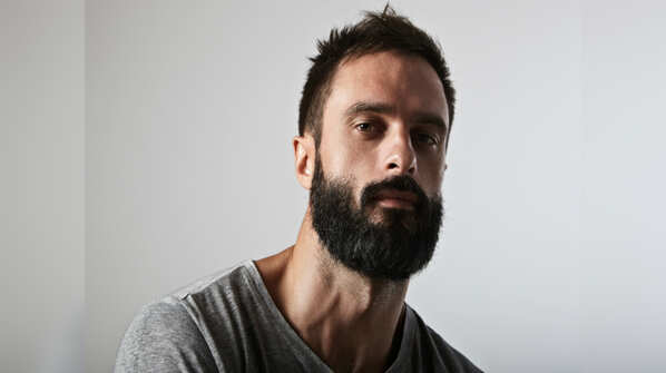 Are bearded men more attractive?