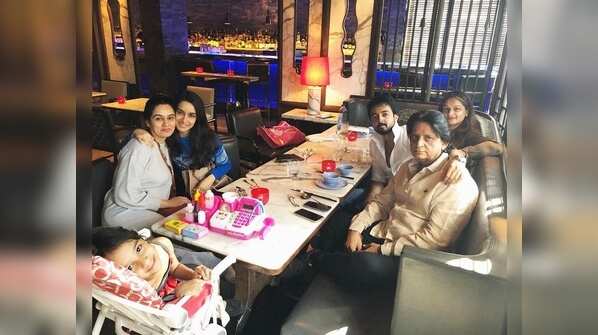Shraddha Kapoor shares a happy family picture on her Instagram