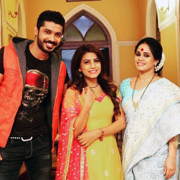 Garima Vikrant Singh Wallpapers