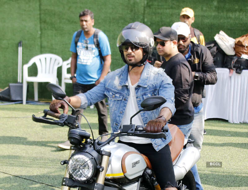 Shahid Kapoor attends a helmet awareness event