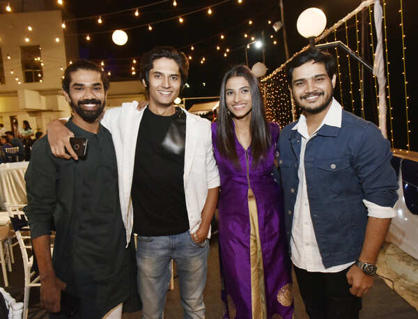 Suyash Zunjurke Pictures