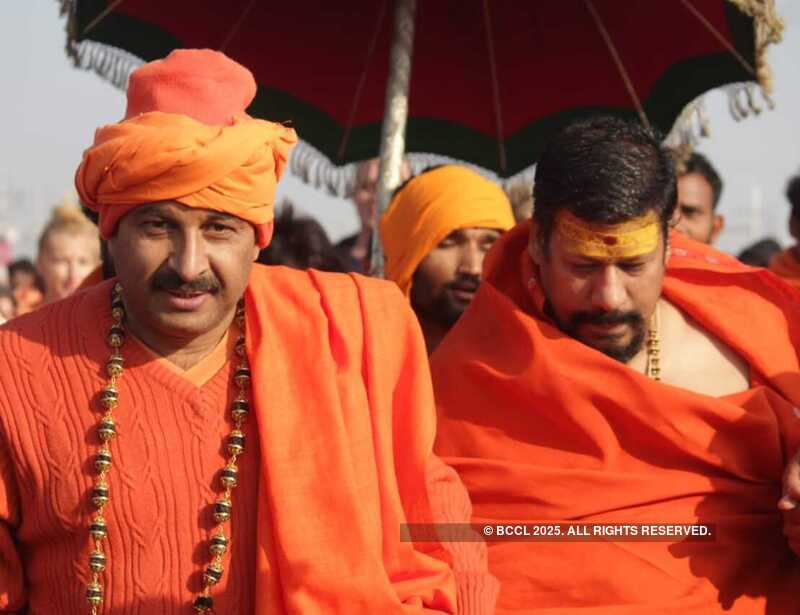 Basant Panchami: Millions of devotees take holy dip in Sangam