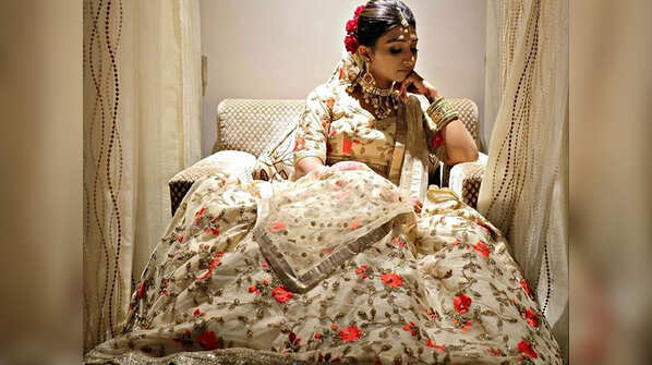 Yeh Rishta Kya Kehlata Hai's Mohena Kumari Singh looks every bit royal in these pictures from her engagement