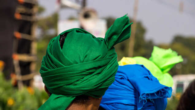 Jaisalmer Desert Festival to see 5000 people tying turbans together to set a world record