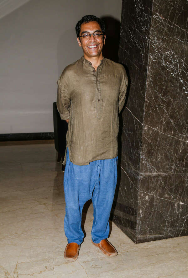 Vrajesh Hirjee Wallpapers