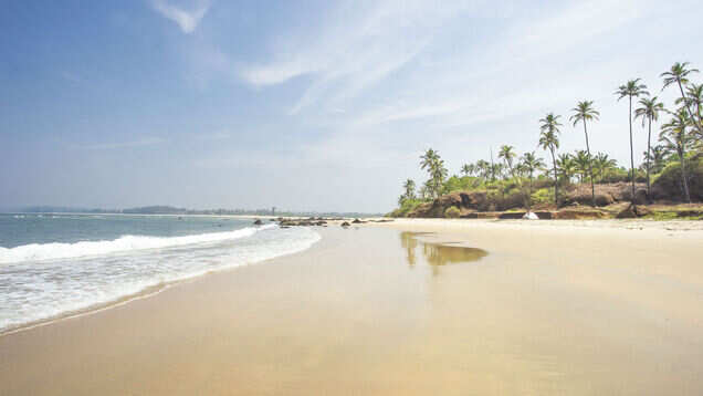 Places to holiday with friends in India