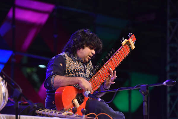 Niladri Kumar Pictures