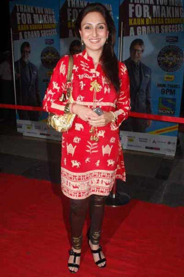 Juhi Babbar Photos