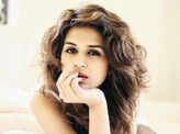 These 25 pictures of Shraddha Das prove that she is a complete stunner