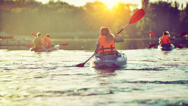 5 kayaking destinations in India that are full of adventure quotient