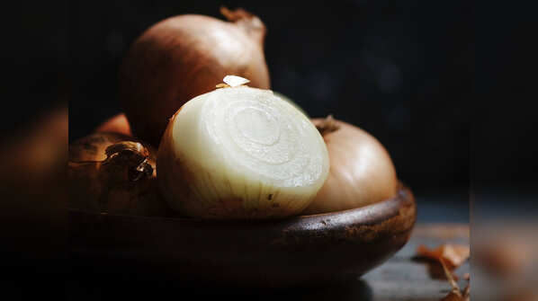 Japan: Sniffing an onion