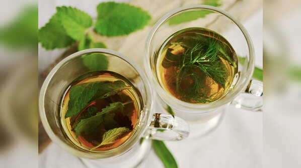 Spain: Garlic tea