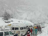 Himachal Pradesh receives fresh snowfall