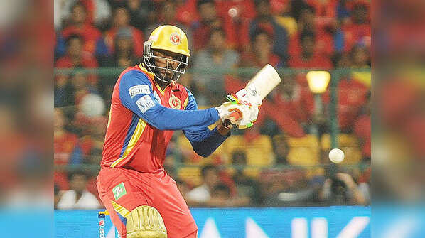 Royal Challengers Bangalore: 263/5 vs Pune Warriors (2013)