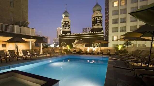 Return stolen items at this historic hotel in the US and get 7 free nights stay!