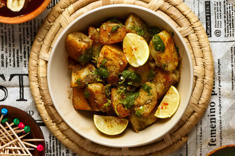 Tale Aloo Ki Chaat