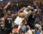 Bledsoe's points lead Bucks to win against Rockets