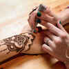 Dark Mehndi Tips: 6 Natural Ways to Make your Mehendi Darker | How to ...