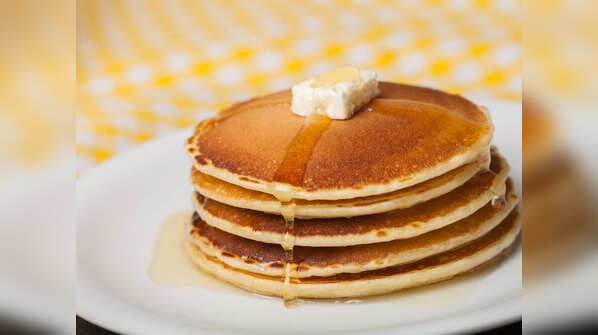 Biscuit crumble, condensed milk and egg pancake