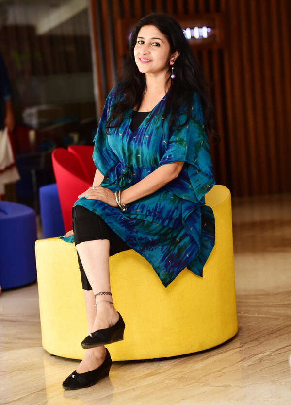 Neena Kurup Photos
