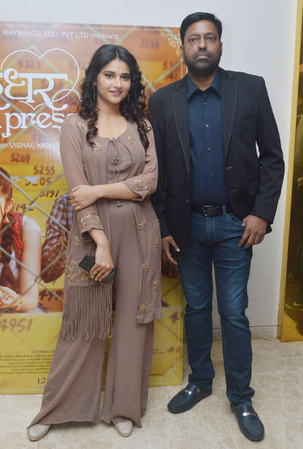 Priya Singh Pictures