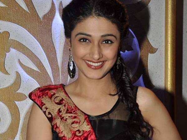 Ragini Khanna Stills