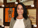 Art lovers attend Ildikó Morovszki-Halász's exhibition​