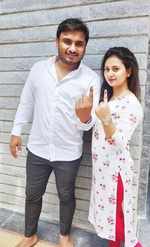 Amulya and husband Jagadish vote