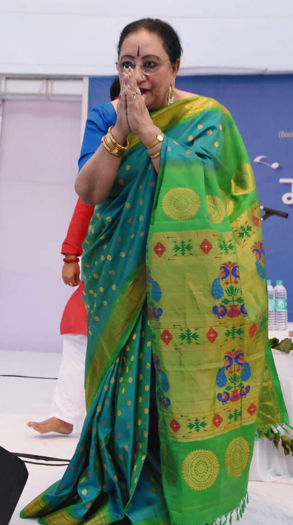 Parveen Sultana Photos