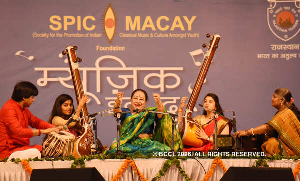 Parveen Sultana Pictures