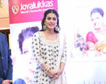 Kajol Devgan unveils Joyalukkas Akshaya Tritiya 2019