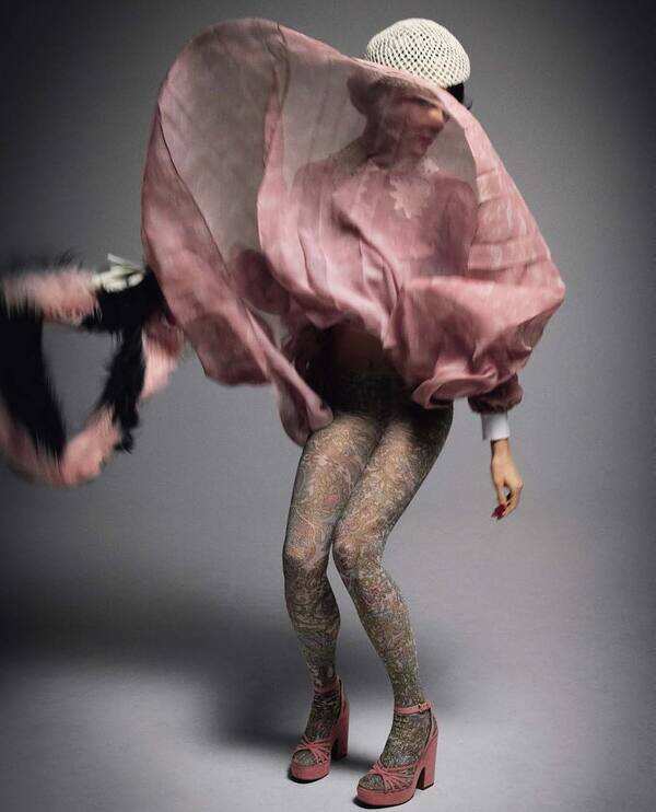 Shalom Harlow Photos