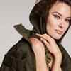 Article image for: New pictures of <i class="tbold">Shalom Harlow</i>