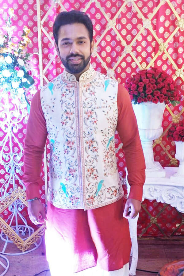 Saurabh Pandey Images