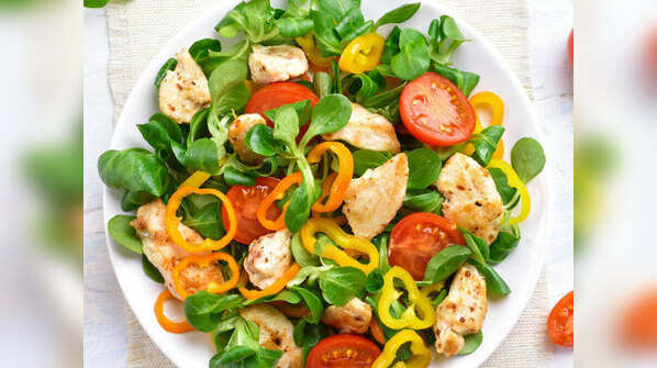 Chicken Salad with Spring Onions and Sun-dried Tomatoes Salad
