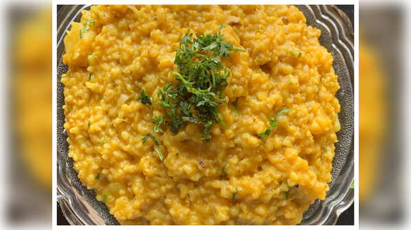 Easy to make and nutritious khichdi