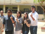 Master blaster and family cast their vote