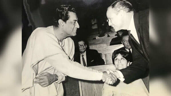 Ray with Marlon Brando in Delhi