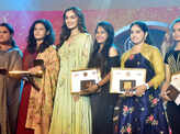 Miss World 2017 Manushi Chhillar felicitates Golden Girls