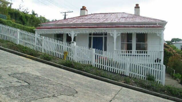 Life at Baldwin Street, the steepest street in the world!