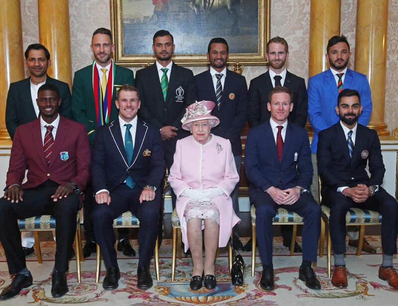 Virat Kohli and other cricketers meet Queen of England