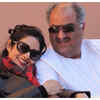 Article image for: Janhvi Kapoor shares throwback picture of <i class="tbold">late mother</i> Sridevi with Boney Kapoor