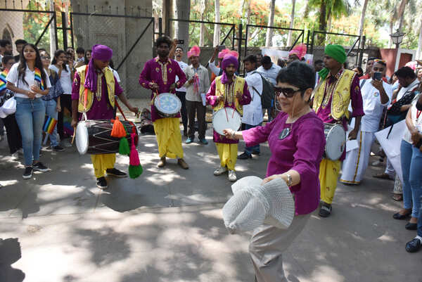 Chitra Palekar Photos